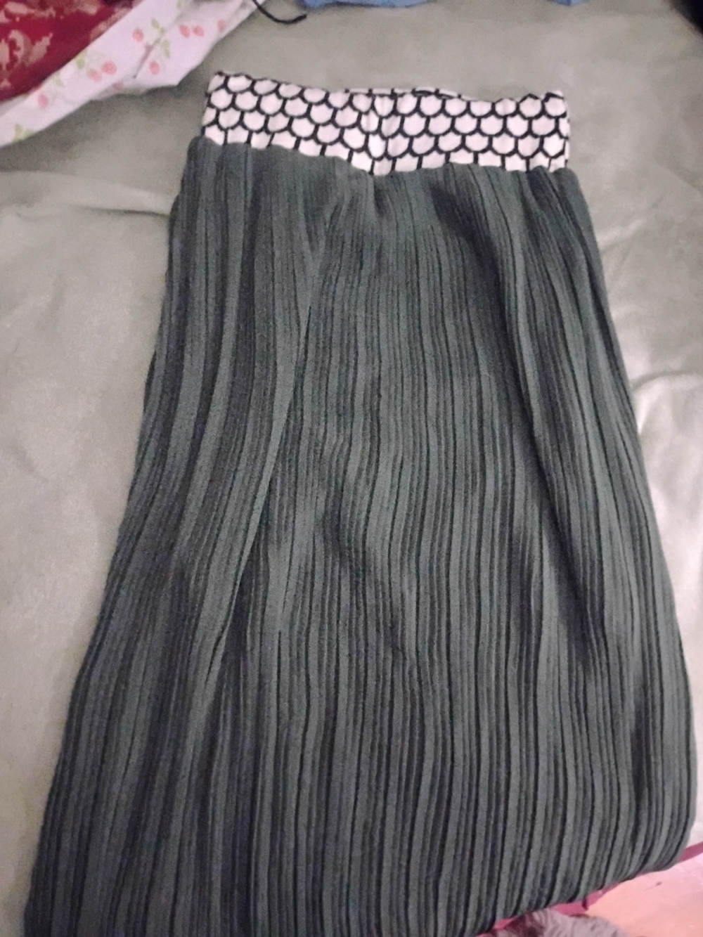 dear creatures Olive Green Pleated Maxi Skirt with Patterned Waistband